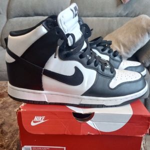 Nike dunk high retro size 10.5 (panda)
